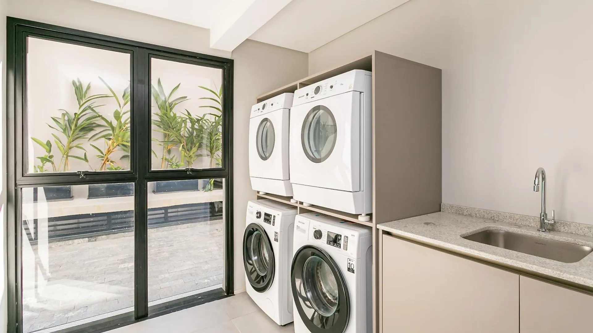 Apartment Studios Rio Branco - Predio Novo E Moderno No Centro Florianopolis